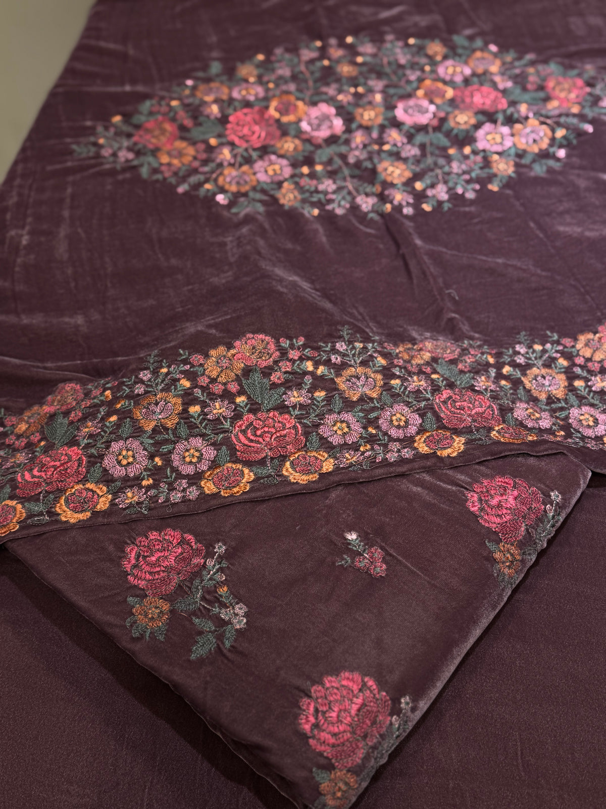 VELVET | Light Buti