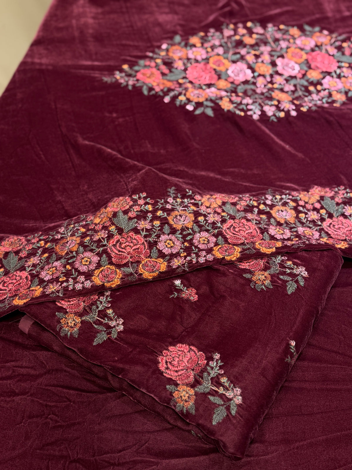 VELVET | Light Buti