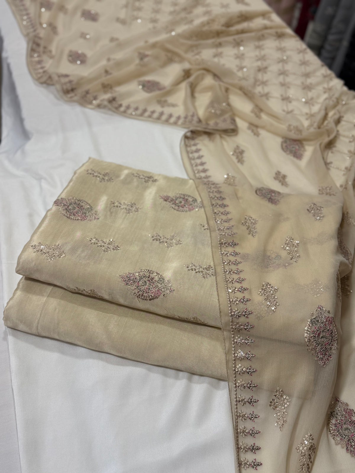 Row Silk 3Ps | Multi Threads